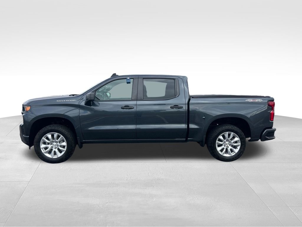 Used 2022 Chevrolet Silverado 1500 Custom w/ Safety Confidence Package AWD/4WD image 2