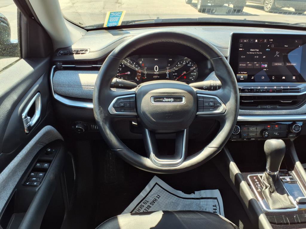 Used 2022 Jeep Compass Latitude image 11