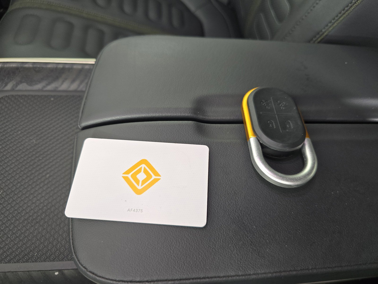 Used 2022 Rivian R1T Adventure image 29