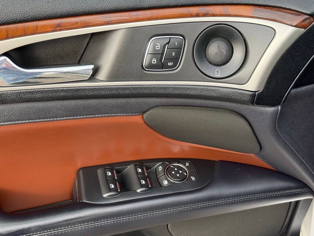 Used 2019 Lincoln MKZ Reserve image 14