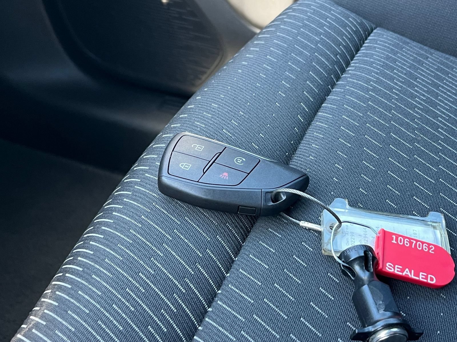 Used 2025 Chevrolet Equinox LT FWD image 21