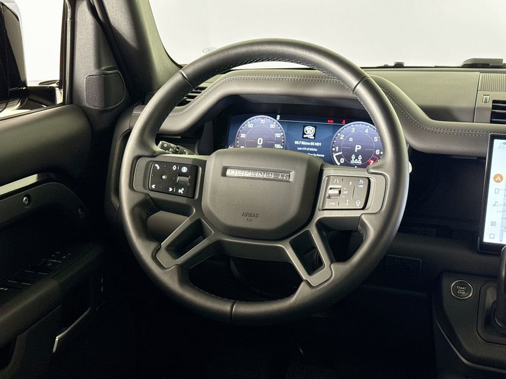 Used 2025 Land Rover Defender 130 S image 20