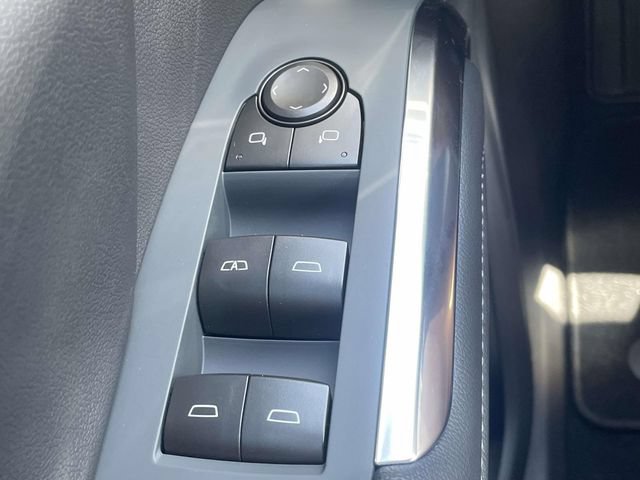 New 2027 Chevrolet Traverse LT w/ Driver Confidence Package FWD image 20