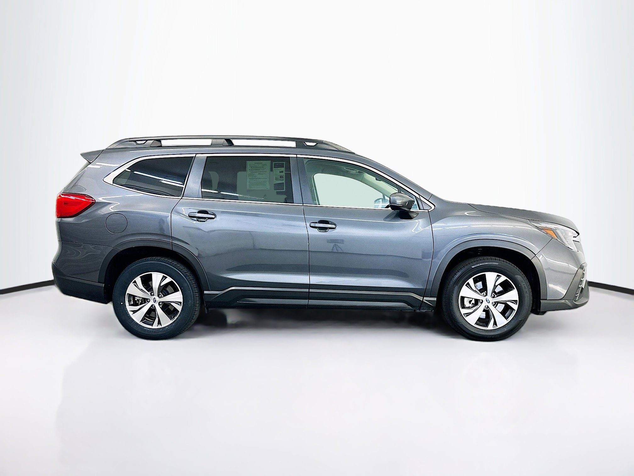 Used 2025 Subaru Ascent Premium image 10