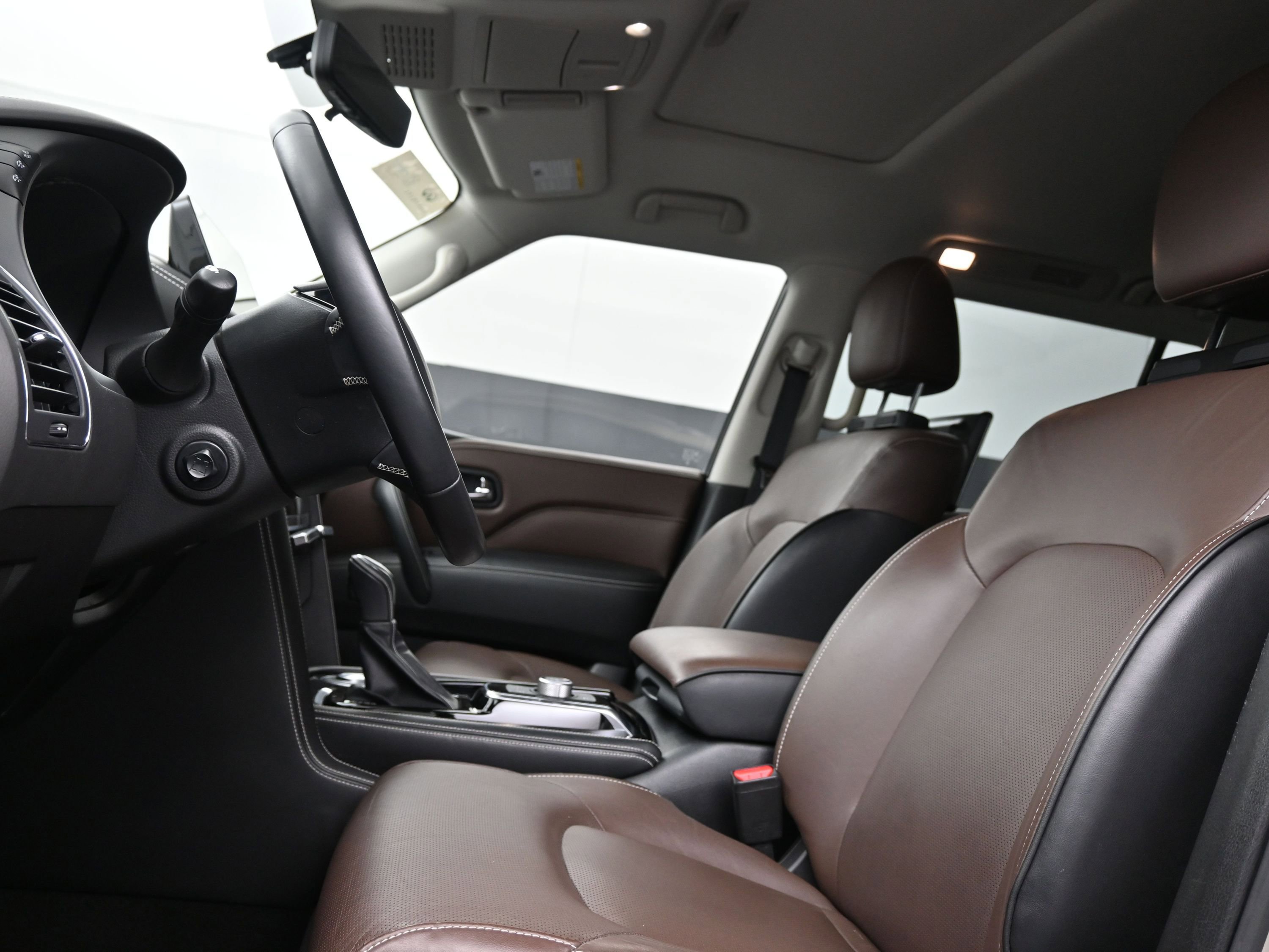 Used 2023 INFINITI QX80 Premium Select w/ All-Season Package image 21