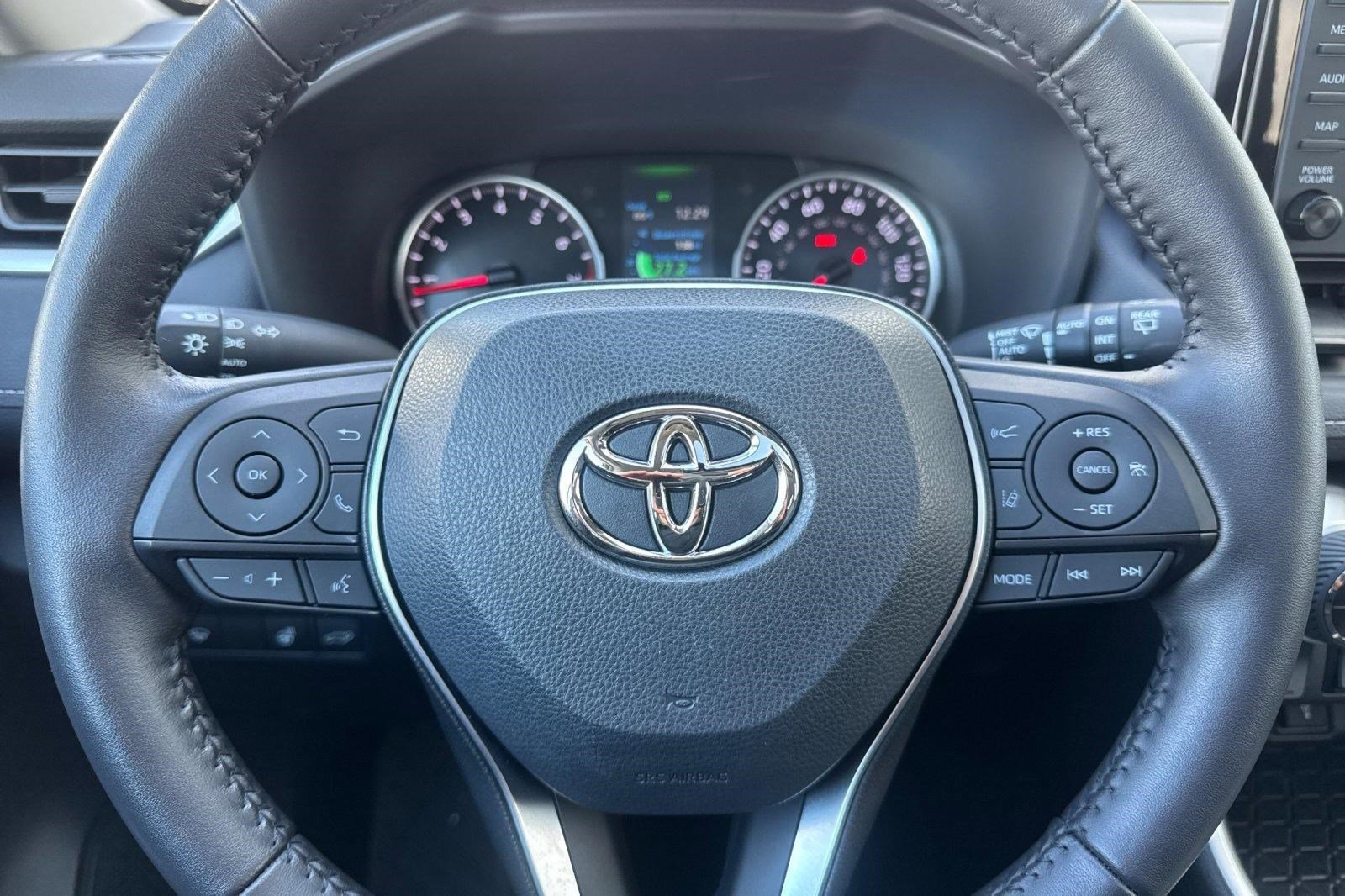 Used 2022 Toyota RAV4 XLE w/ Convenience Package image 15