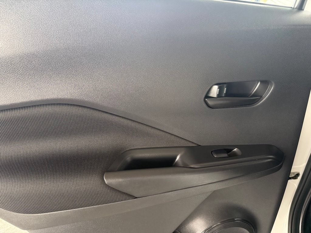 Used 2022 Nissan Kicks S FWD image 39