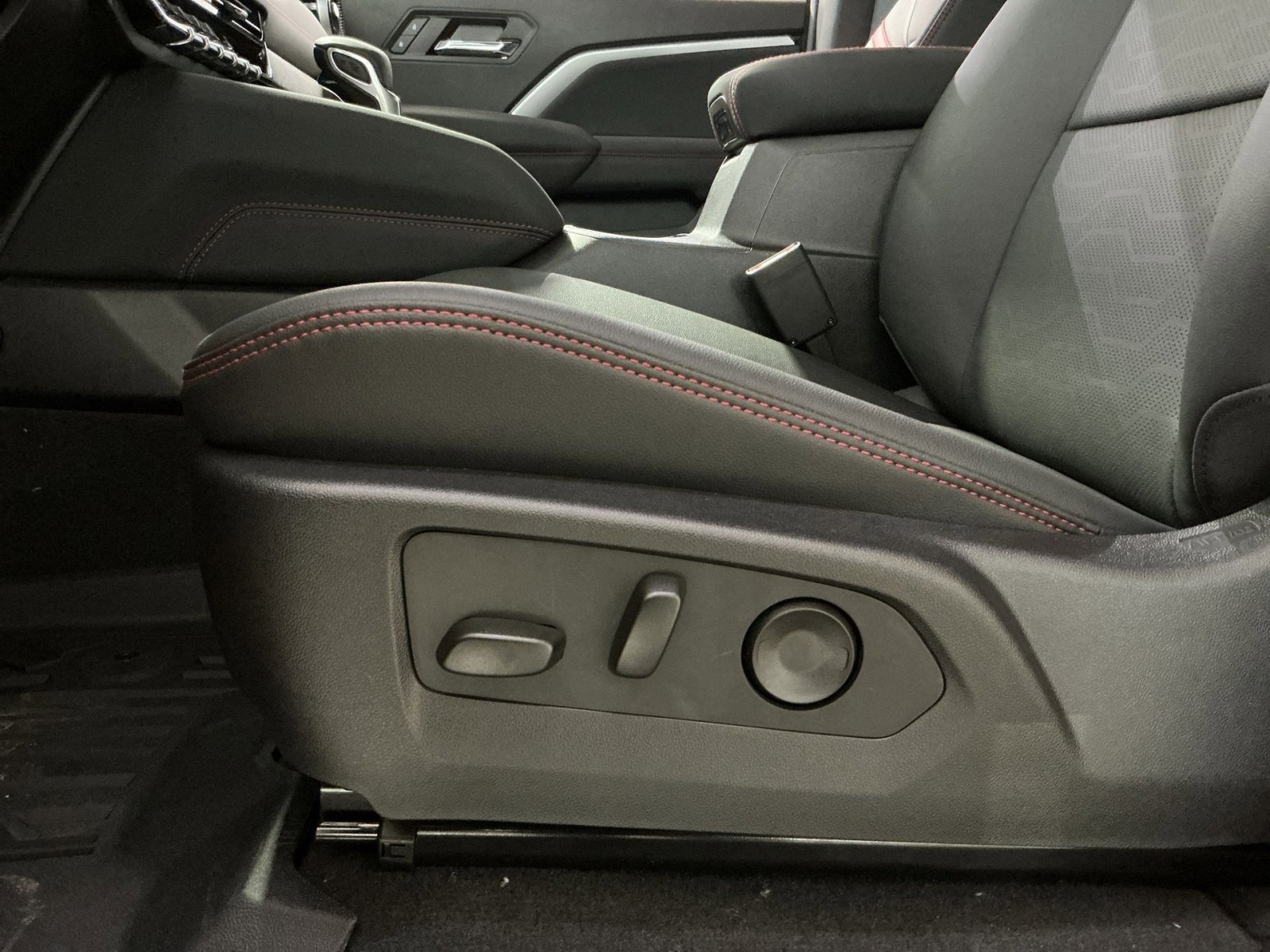 New 2026 Chevrolet Colorado Z71 image 22