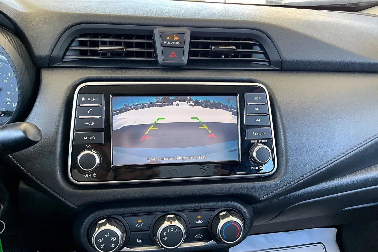 Used 2025 Nissan Versa S FWD image 13