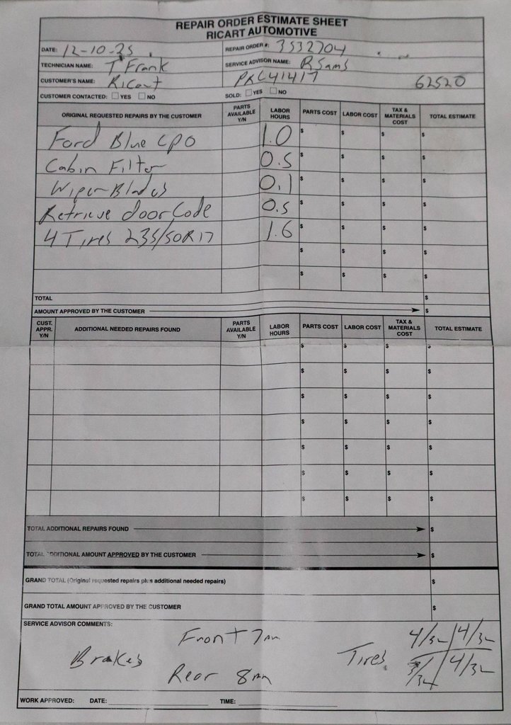 Certified 2017 Ford Fusion SE w/ Fusion SE Technology Package image 4