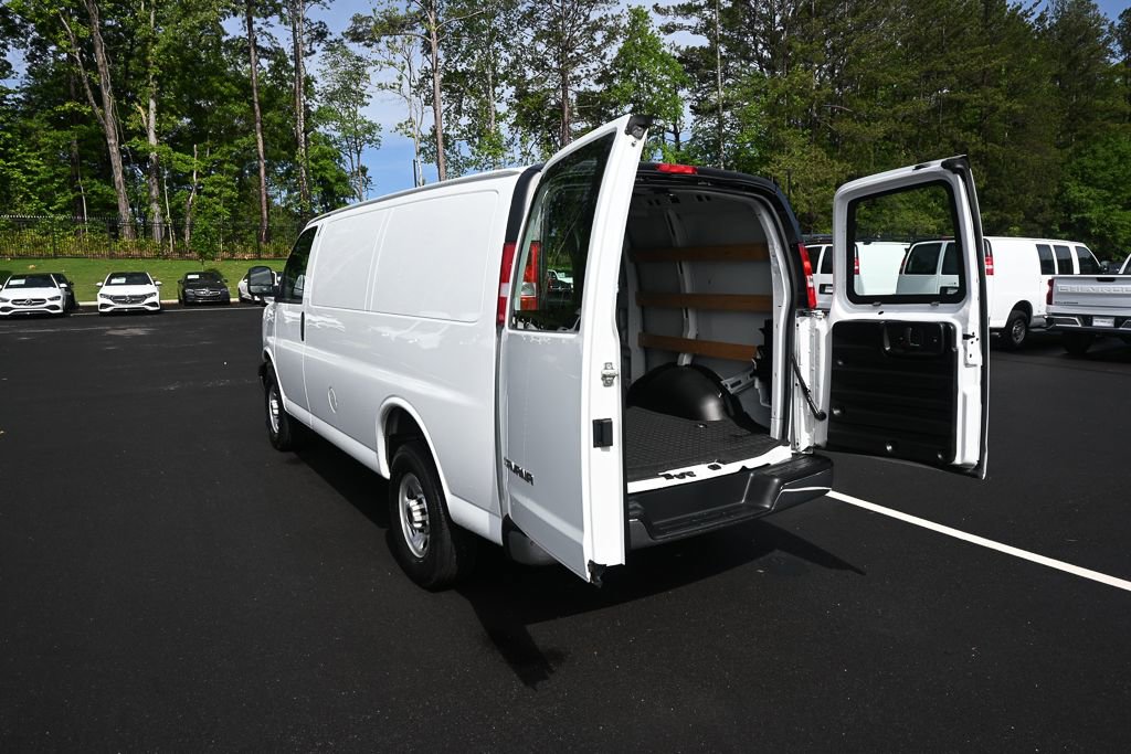 Used 2024 GMC Savana 2500 w/ Driver Convenience Package RWD image 27