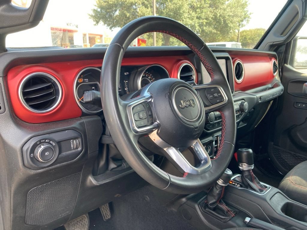 Used 2023 Jeep Wrangler Unlimited Rubicon AWD/4WD image 9