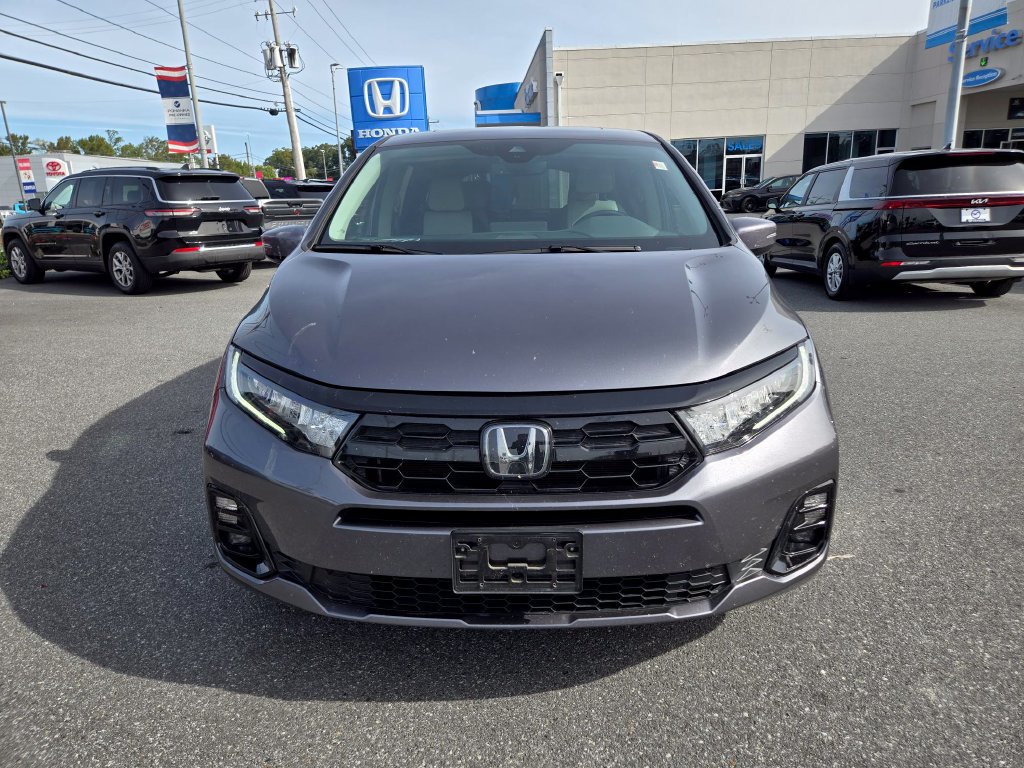 Used 2025 Honda Odyssey Elite image 2