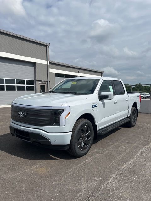 New 2025 Ford F150 Lightning Lariat image 2