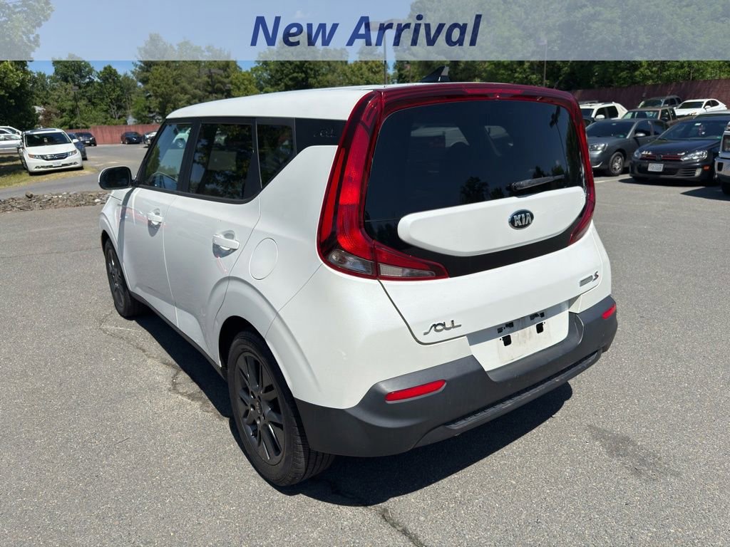 Used 2021 Kia Soul S FWD image 4