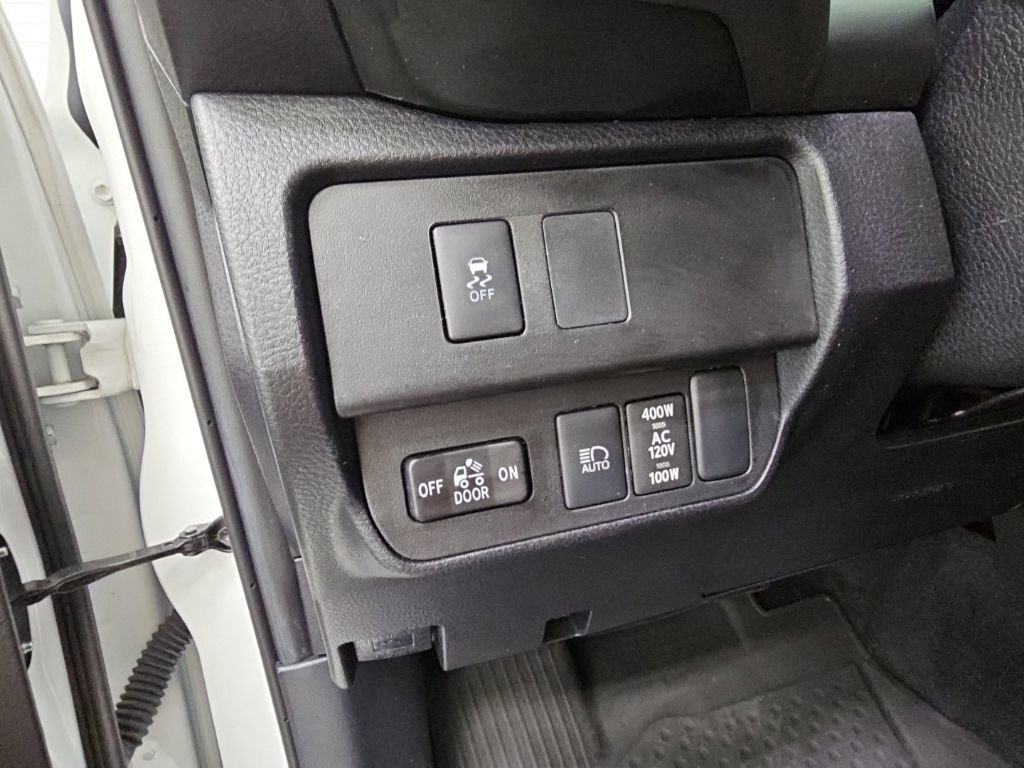Used 2023 Toyota Tacoma TRD Off-Road AWD/4WD image 27