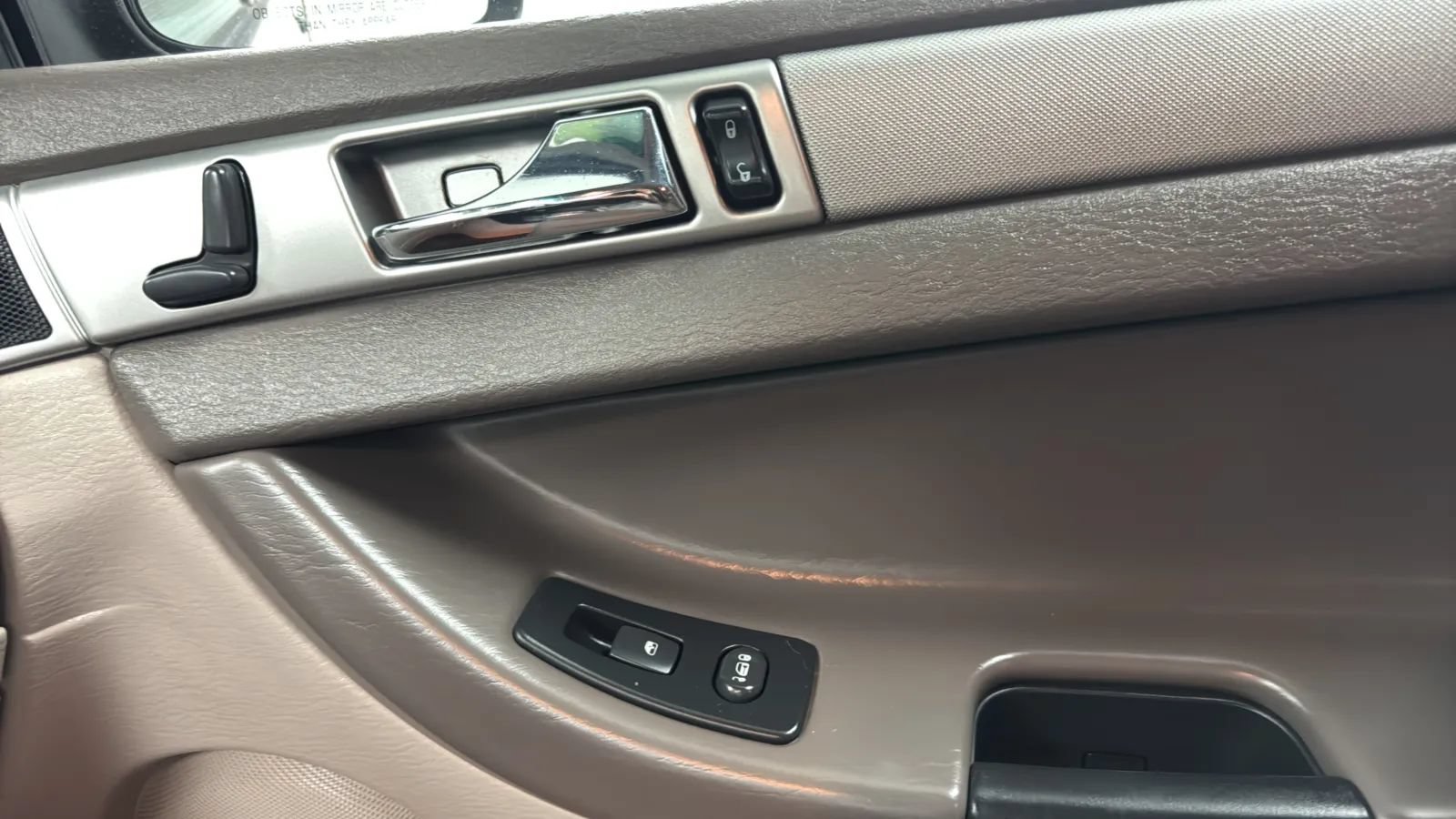 Used 2005 Chrysler Pacifica 2WD image 17