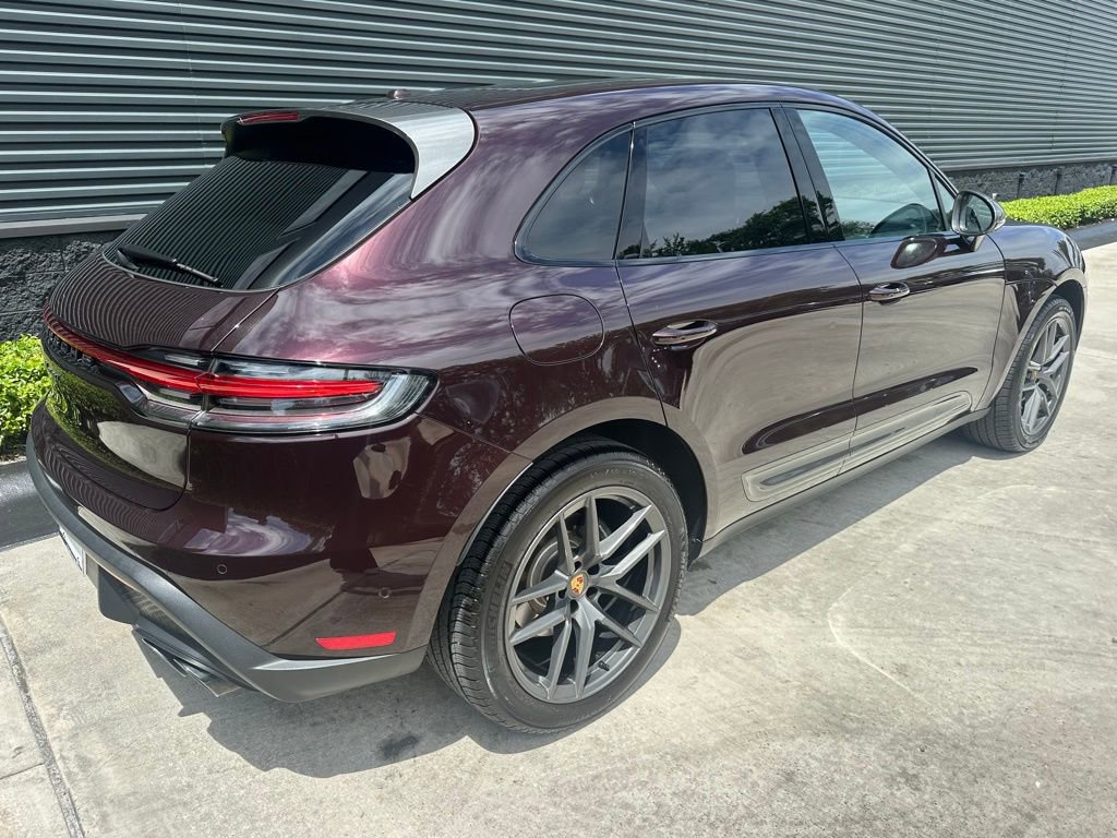 Certified 2026 Porsche Macan Turbo AWD/4WD image 9