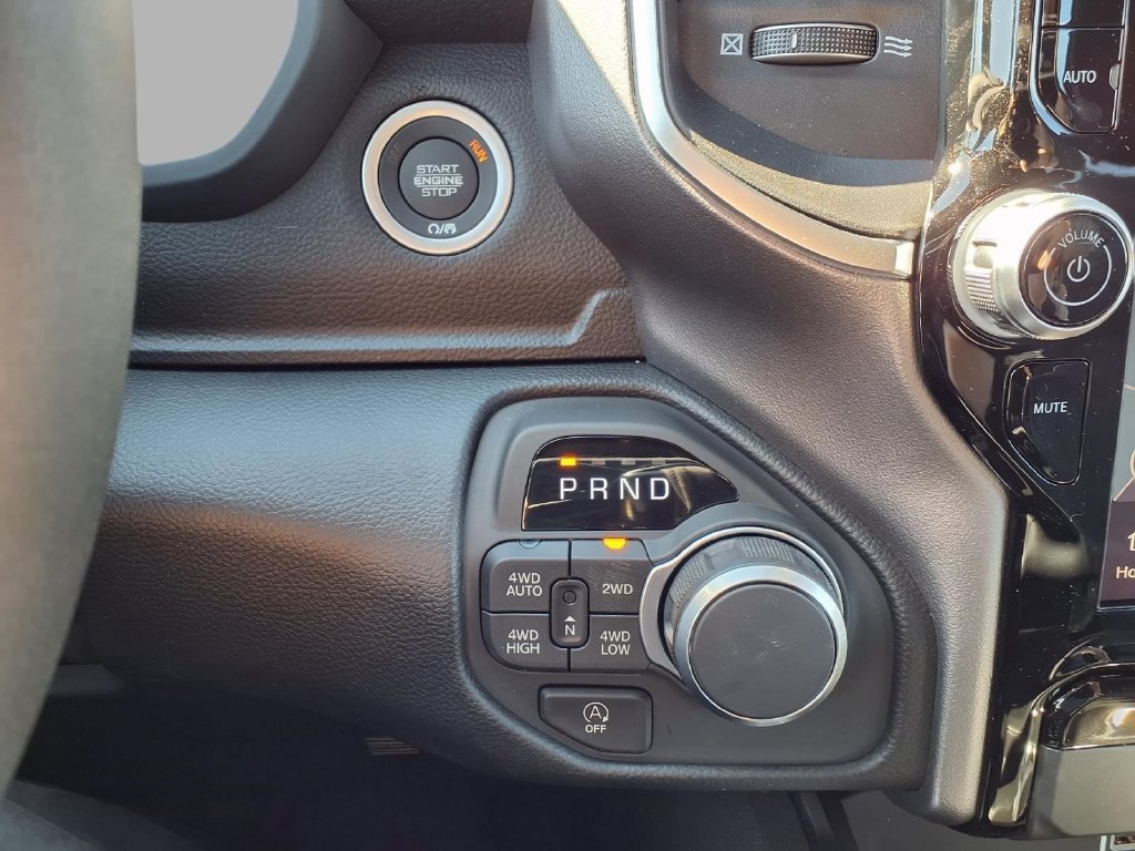 New 2026 RAM 1500 Big Horn AWD/4WD image 8