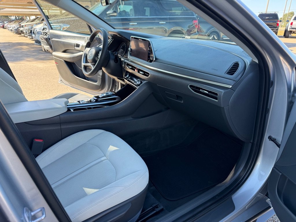 Used 2023 Hyundai Sonata SEL FWD image 13