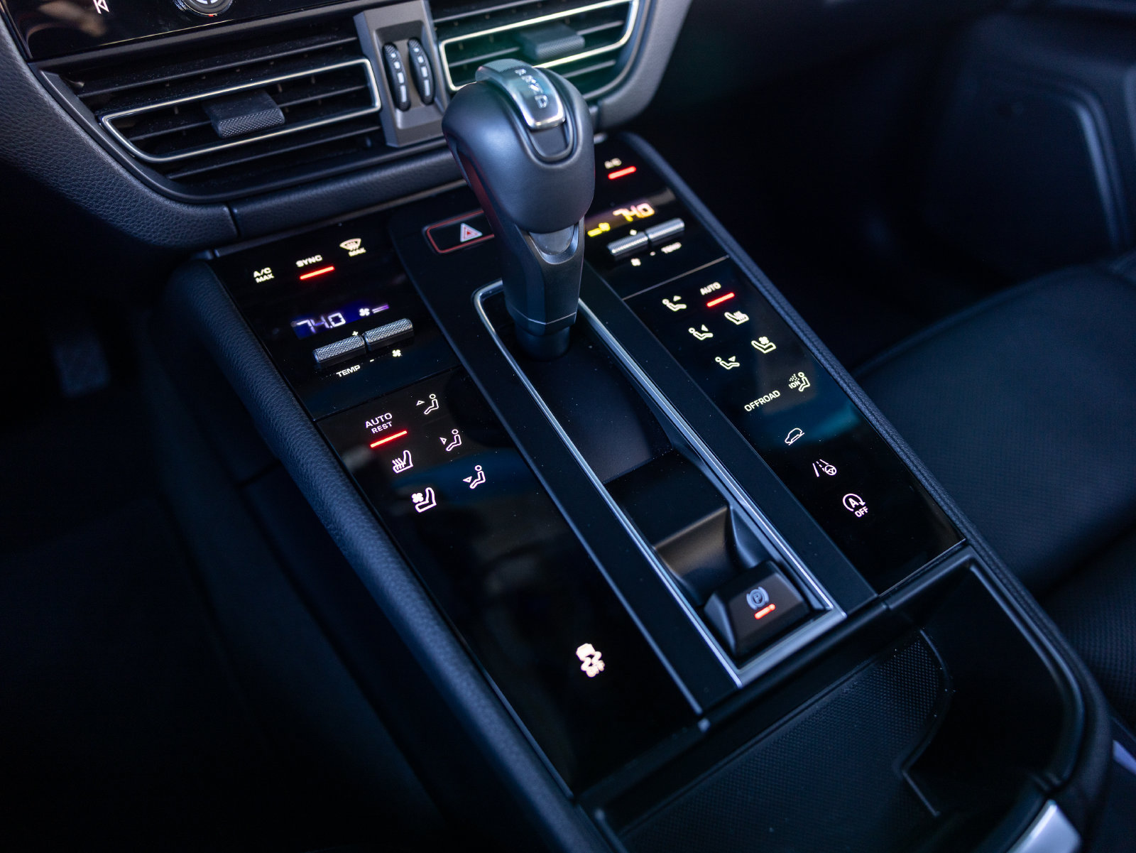 Certified 2026 Porsche Macan AWD/4WD image 58