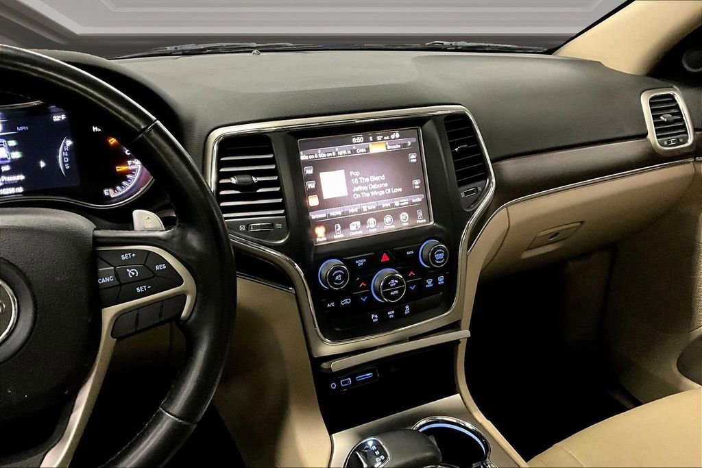 Used 2015 Jeep Grand Cherokee Limited image 9