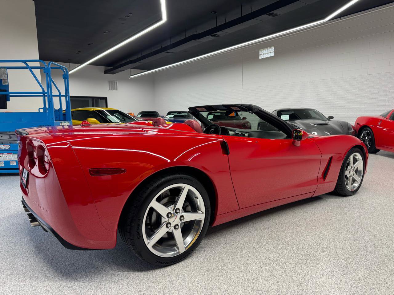Used 2005 Chevrolet Corvette Convertible w/ Preferred Equipment Group image 14