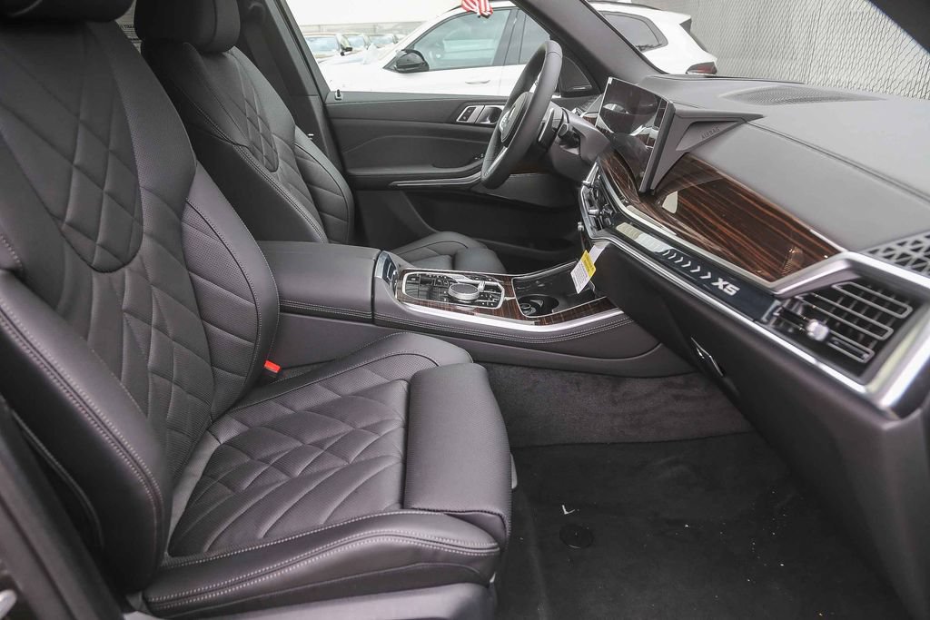 New 2026 BMW X5 sDrive40i w/ M Sport Package RWD image 12
