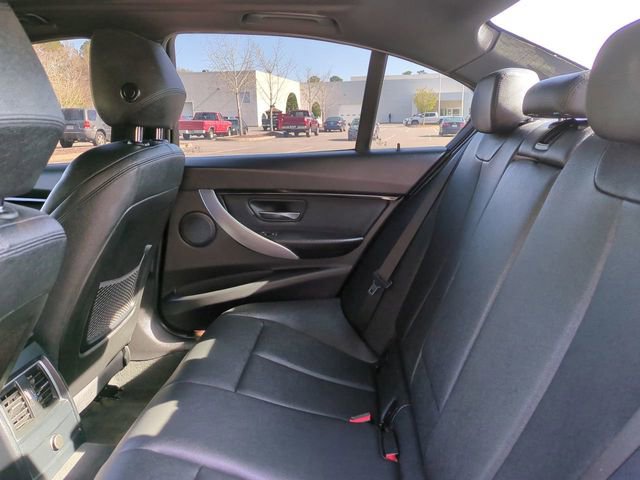 Used 2018 BMW 330i xDrive Sedan w/ Convenience Package image 13