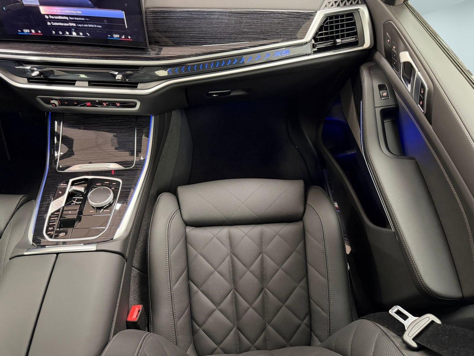 Used 2026 BMW X5 xDrive40i w/ M Sport Package image 28