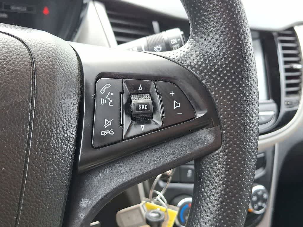 Used 2017 Chevrolet Trax LS FWD image 18