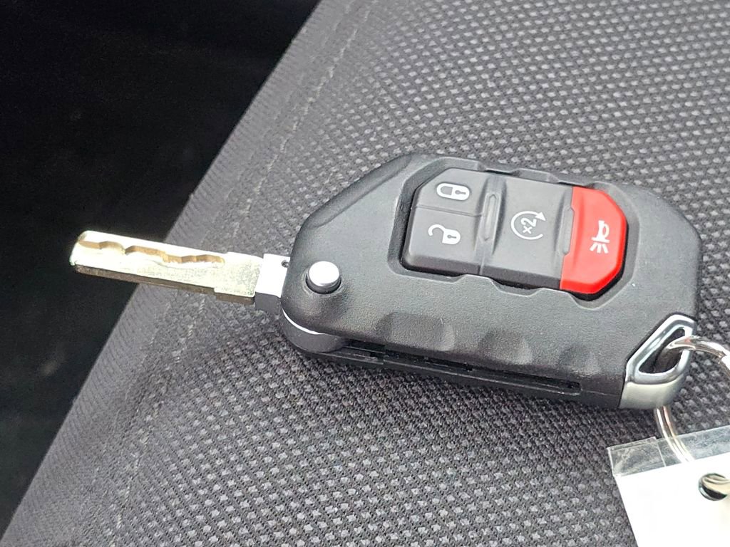 Used 2023 Jeep Wrangler Sport S image 36