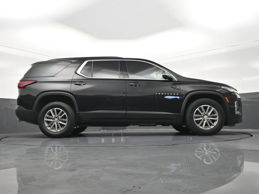 Used 2023 Chevrolet Traverse LT FWD image 27