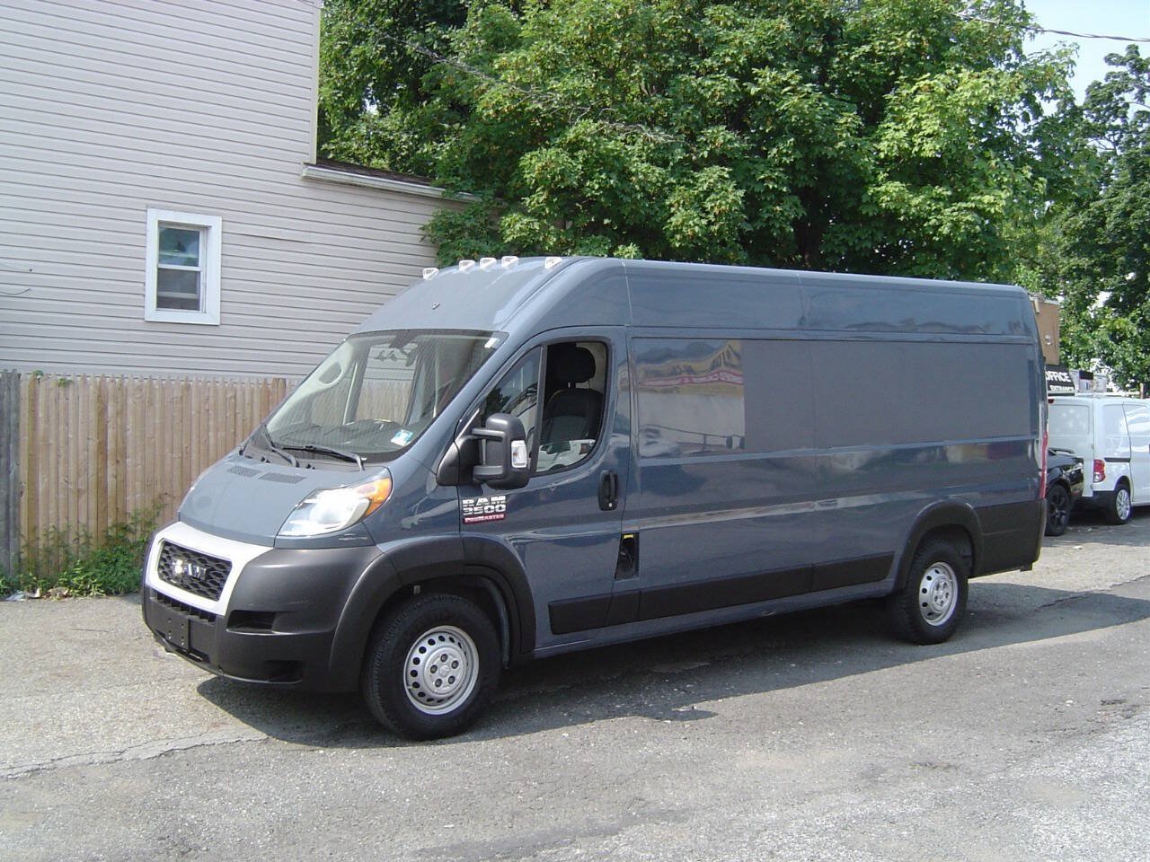 Used 2020 RAM ProMaster 3500 FWD image 1
