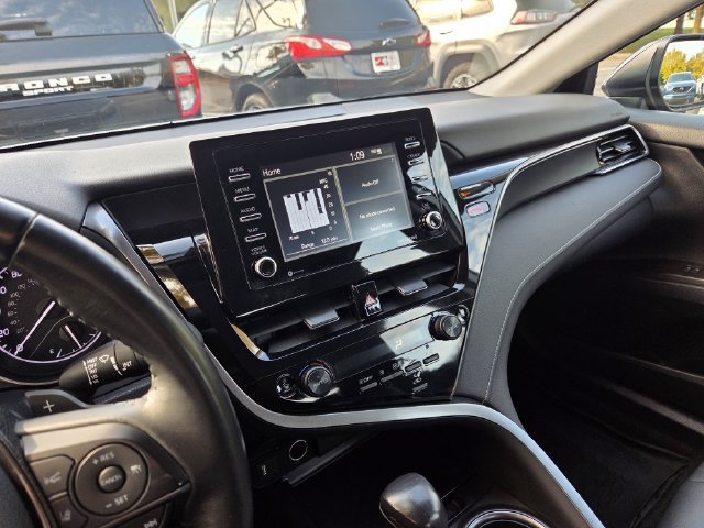 Certified 2022 Toyota Camry SE w/ Convenience Package FWD image 23