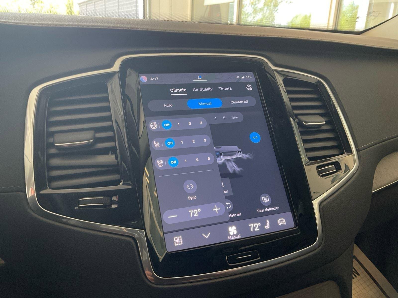 Certified 2023 Volvo XC90 B6 Ultimate AWD/4WD image 24