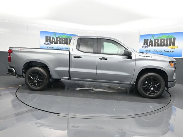 New 2026 Chevrolet Silverado 1500 Custom w/ LPO, Dark Essentials Package AWD/4WD image 7