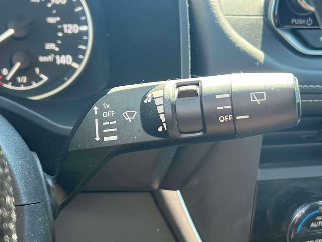 Used 2023 Nissan Rogue SV AWD/4WD image 25