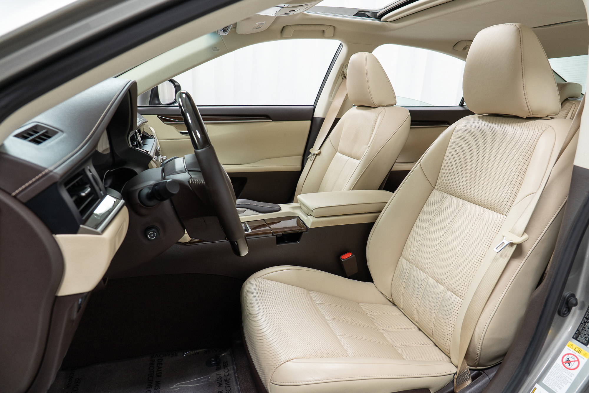 Used 2016 Lexus ES 350 w/ Luxury Package w/Wood Trim image 13