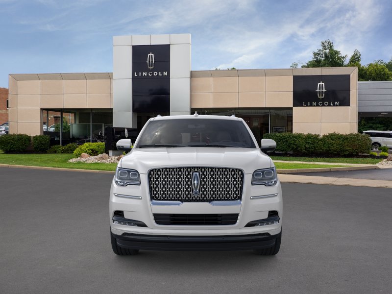 New 2024 Lincoln Navigator L Reserve AWD/4WD image 7