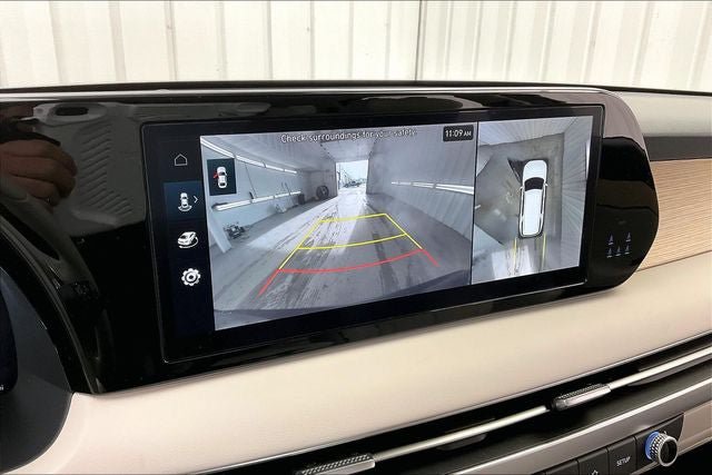Certified 2025 Hyundai Palisade Limited AWD/4WD image 28