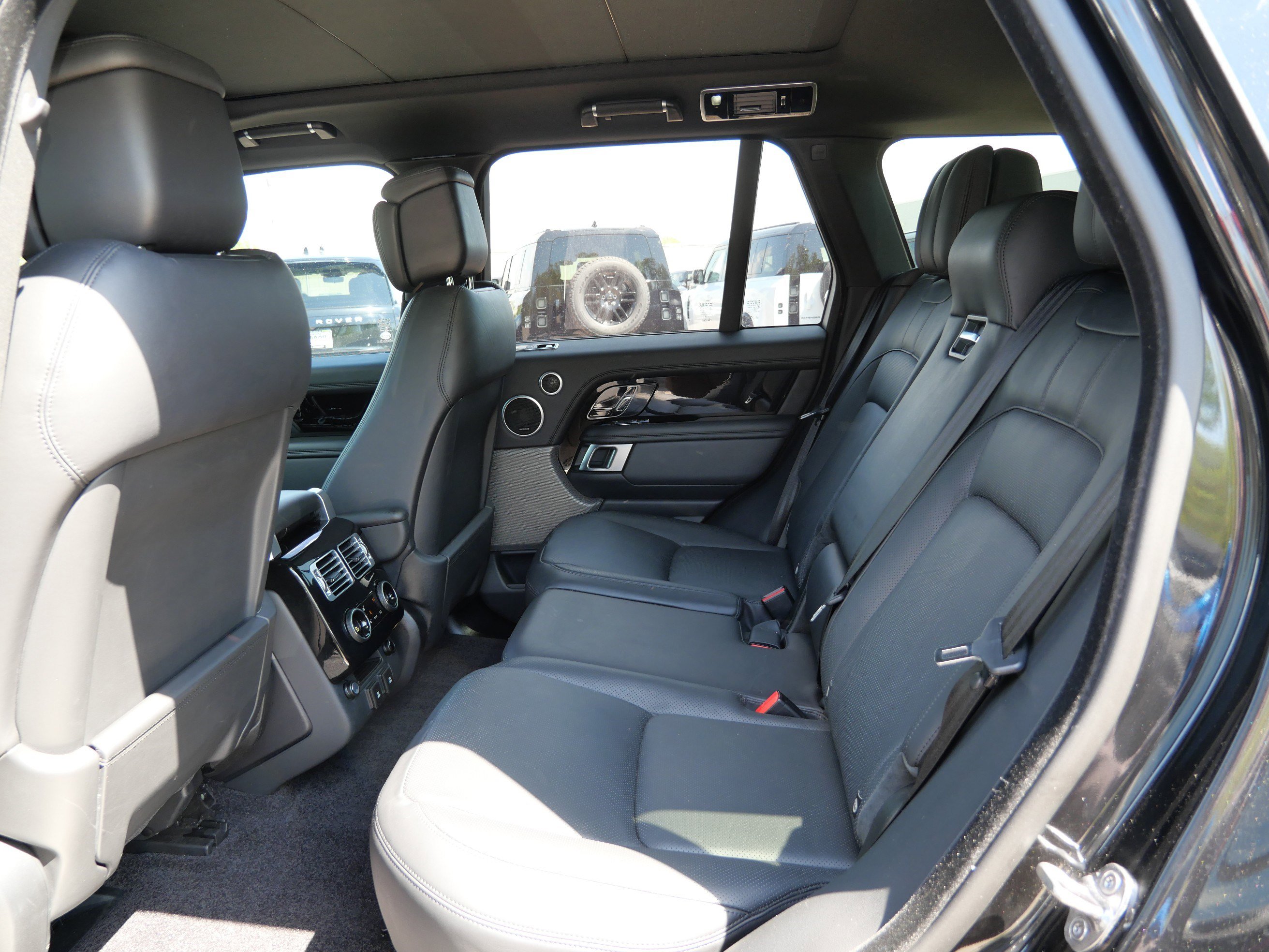 Used 2020 Land Rover Range Rover HSE AWD/4WD image 15
