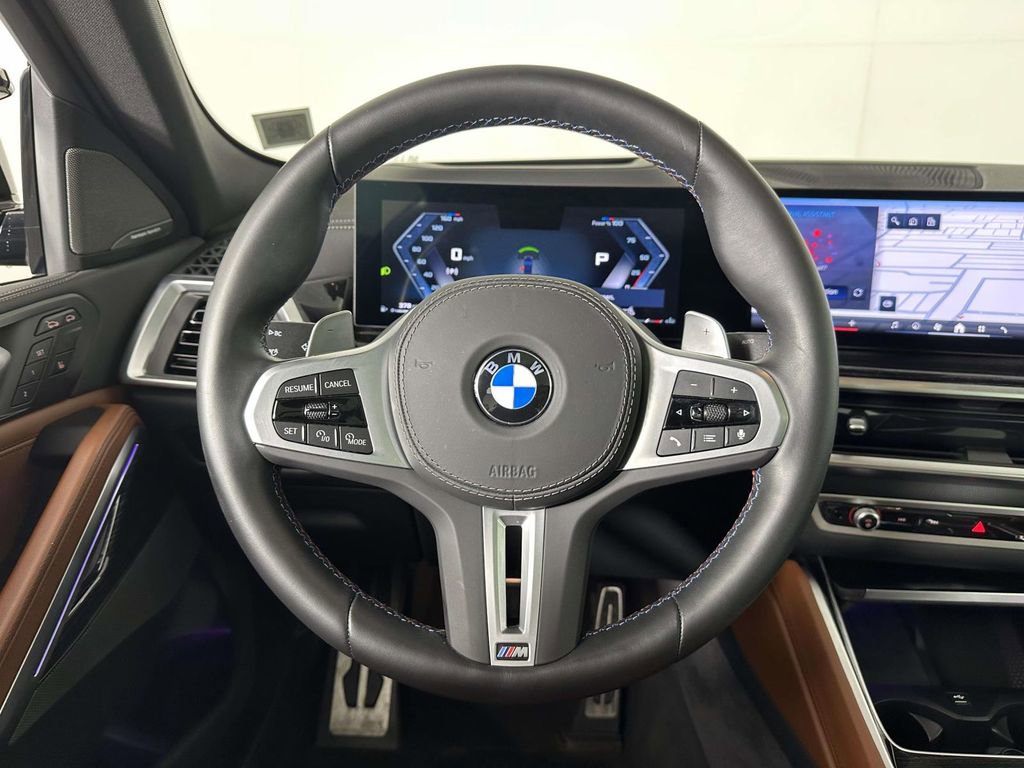 Used 2025 BMW X6 M60i w/ Parking Assistance Package image 20