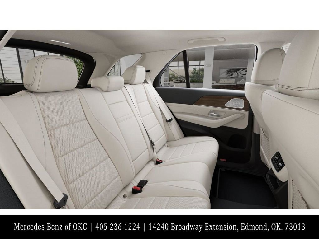 New 2026 Mercedes-Benz GLE 450e 4MATIC image 5