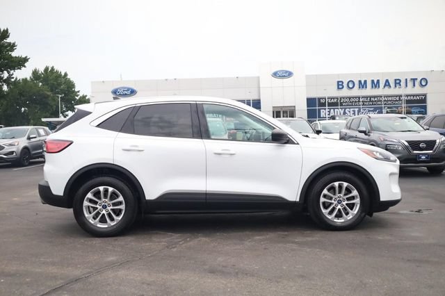 Certified 2022 Ford Escape SE w/ Convenience Package FWD image 4