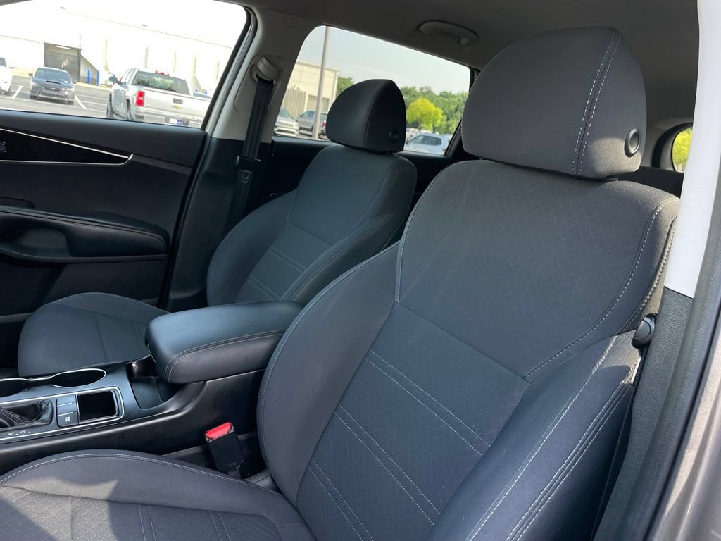 Used 2018 Kia Sorento L FWD image 24