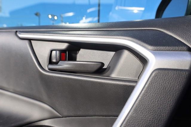 Used 2024 Toyota RAV4 LE image 18