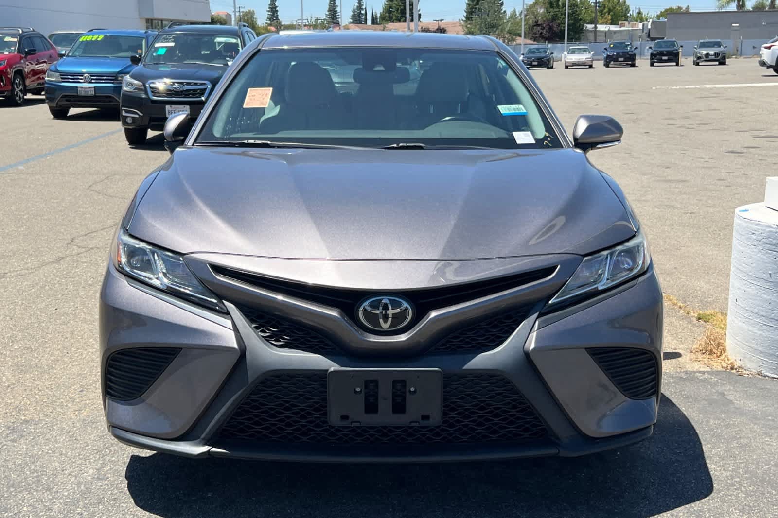 Used 2019 Toyota Camry SE w/ Audio Package FWD image 2