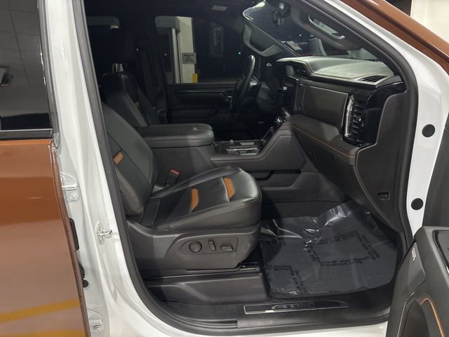Used 2024 GMC Sierra 2500 AT4 w/ AT4 Premium Plus Package image 30