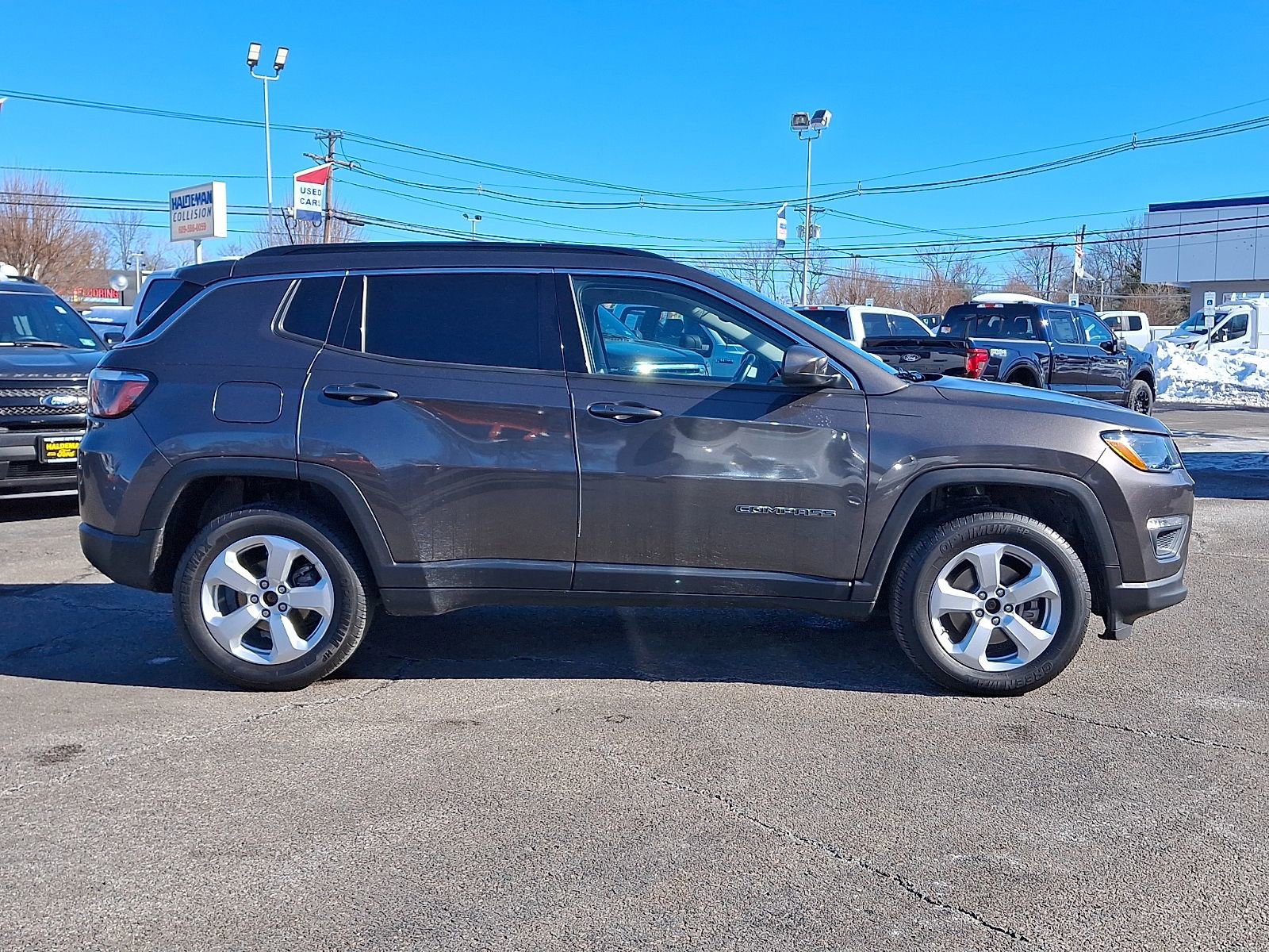 Used 2020 Jeep Compass Latitude w/ Cold Weather Group image 8